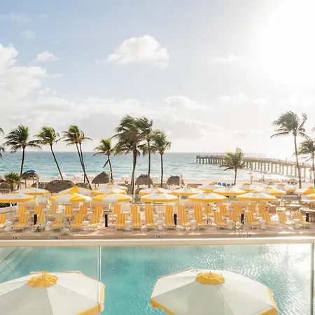 Newport Beachside hotel y Resort
